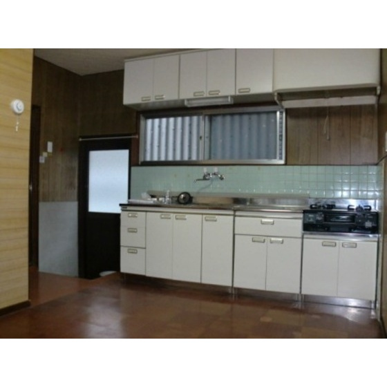 岐阜市岩崎の一戸建てのキッチン