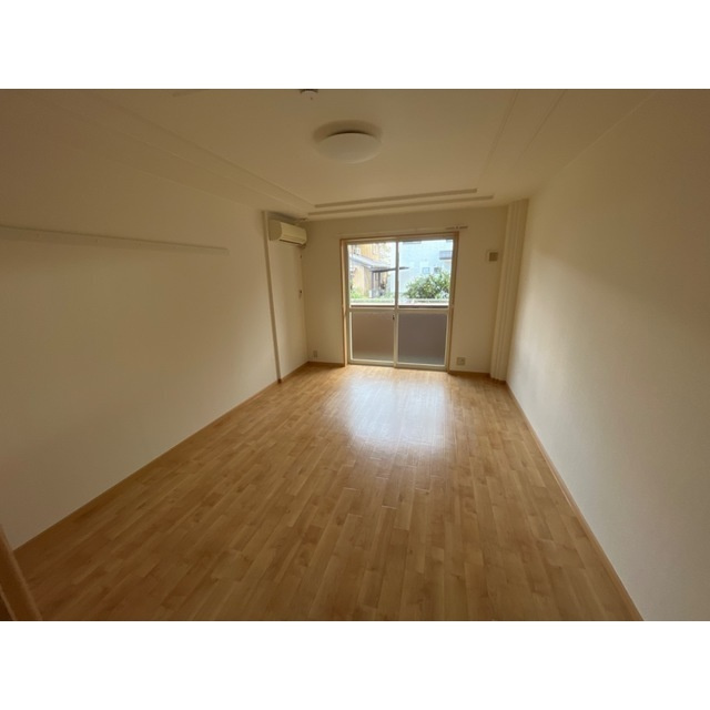 メゾン ドゥ ティアレの居間・リビング