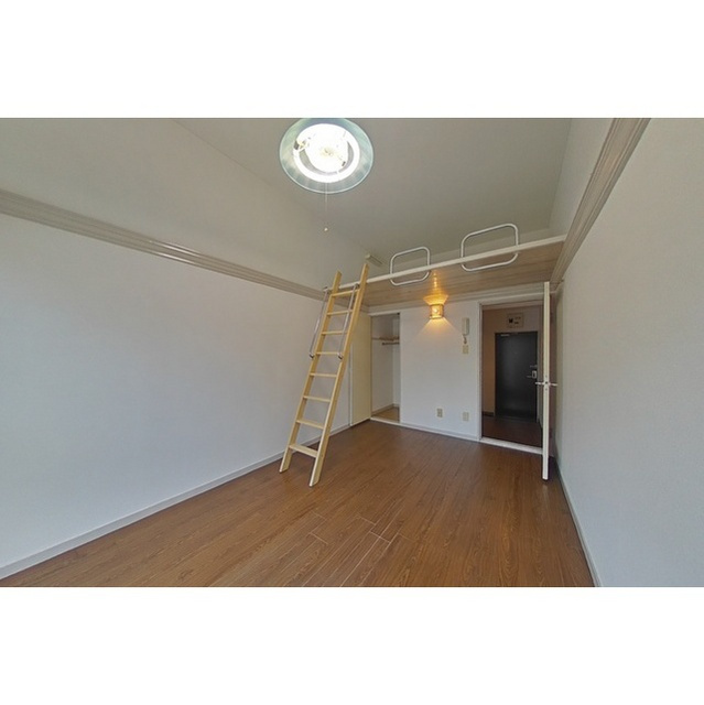 ブルースクエアの居間・リビング