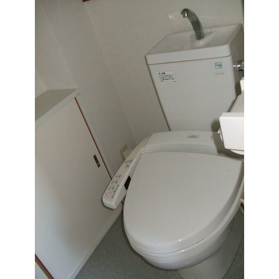 岐阜市加納清野町の事務所のトイレ