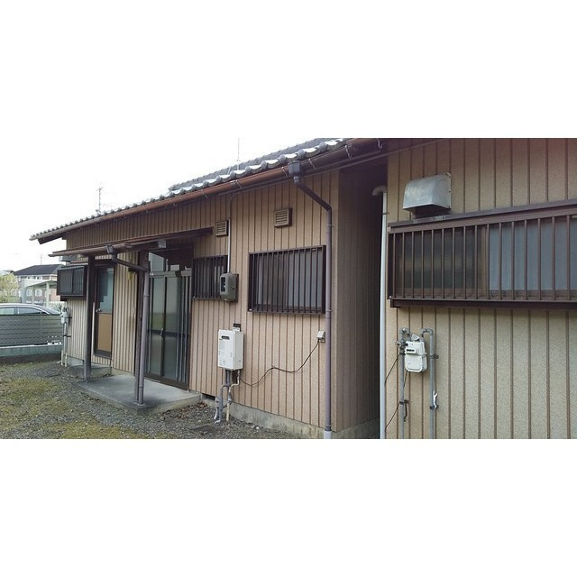 上土居2丁目貸家の外観
