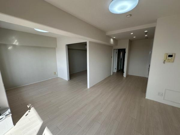 【居間・リビング】 | ふぁみーゆ寝屋川セントラルパークA棟