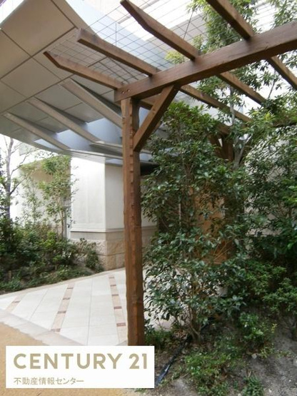 【その他共用部分】 | リバーガーデンＥＣＯシティアリスの森 | ペット飼育可能マンション！
ペット同乗専用のエレベーターもございます！
エレベーターは4基もあり、待ち時間も少ないです！