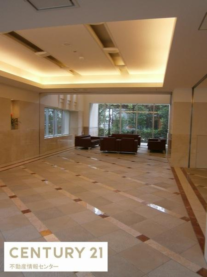 【エントランス】 | リバーガーデンＥＣＯシティアリスの森 | 近隣には公園もあるので、子育てもしやすいです！