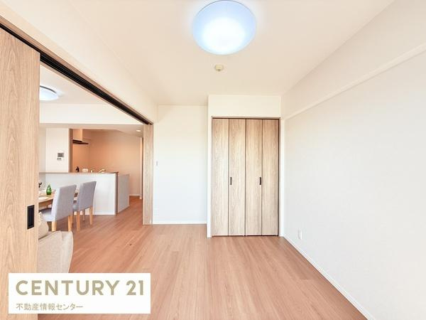 【洋室】 | ファミール北加賀屋こもれびの街 | バルコニー側洋室