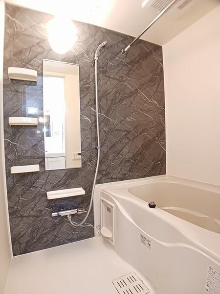 クオーレ２の浴室