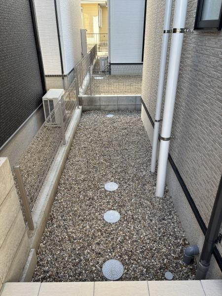 碧南入船町7丁目　全7棟・7号棟の庭|草花で飾れるお庭。