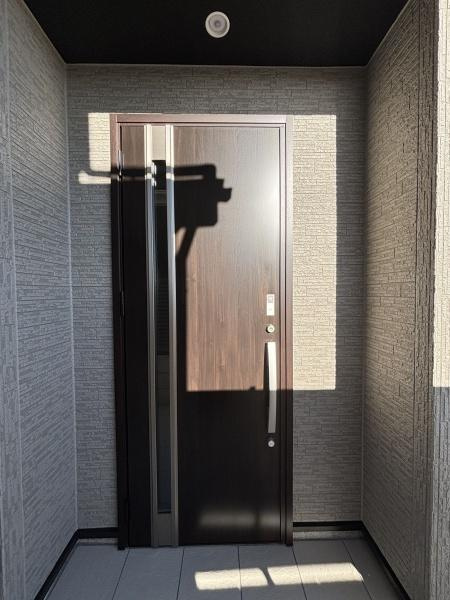 碧南入船町7丁目　全7棟・7号棟の玄関|訪れる人を心地よく迎え入れます。