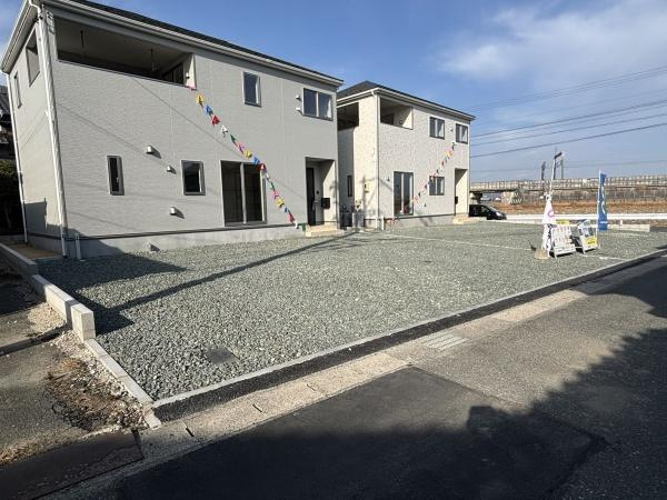 豊川市御津町御馬東第2　全2棟・2号棟の駐車場|施工例