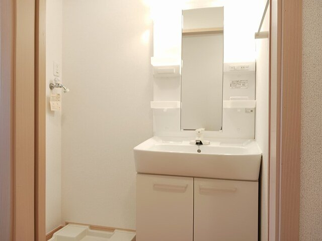 ドゥ・ステージアの洗面所|広い洗面スペース