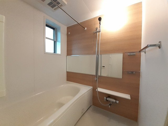 グランリーオ・Ｒ　Ⅱの浴室|コンパクトで使いやすいお風呂です