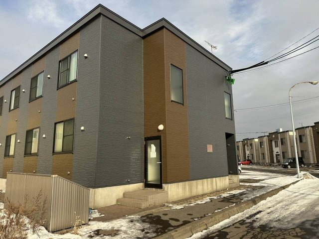 レオパレスメゾンフルールの外観