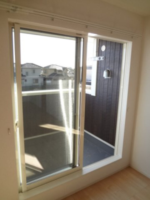 【バルコニー】 | キアーロ飛田