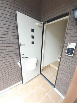 【エントランス】 | キアーロ飛田