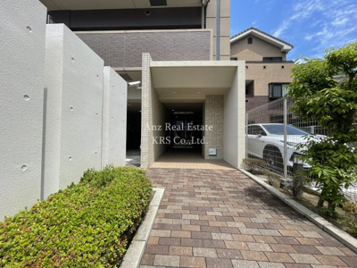 【エントランス】 | デセンテ北梅田