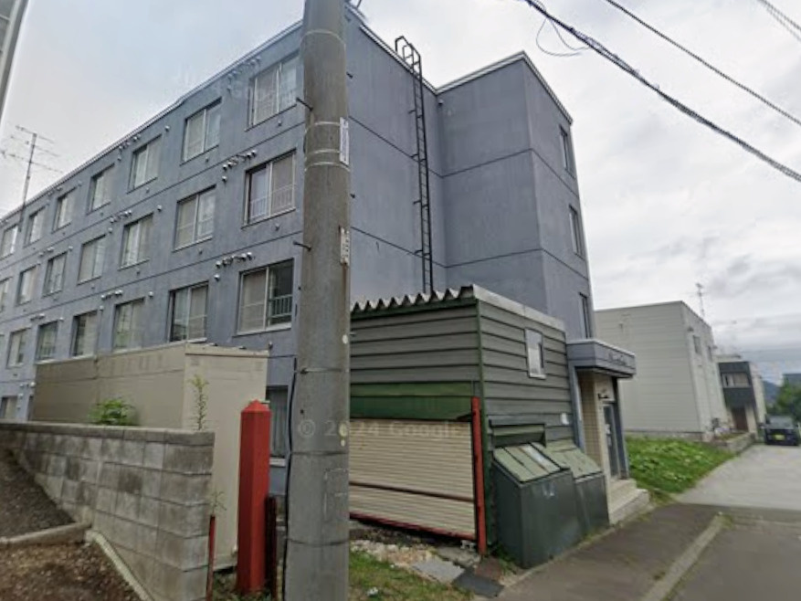 北海道札幌市　豊平区　一棟マンションの外観