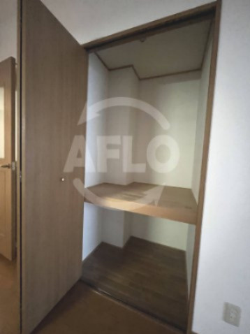 コーシン四ツ橋の収納|コーシン四ツ橋　クローゼット