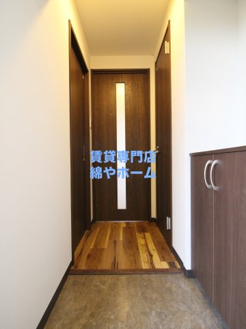 グランパシフィック花園innovationの玄関|明るい玄関です