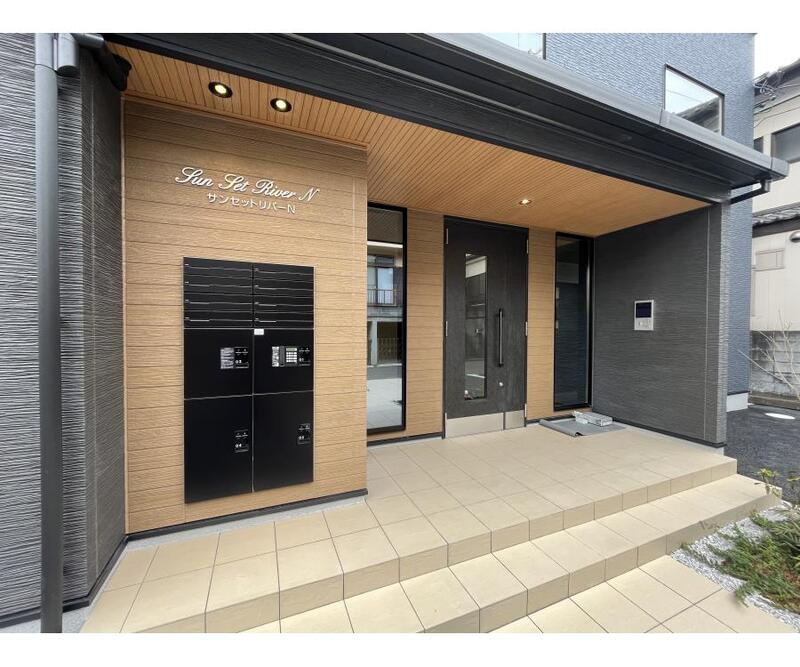 Ｓｕｎｓｅｔ・Ｒｉｖｅｒ　Ｎのエントランス