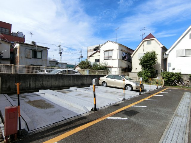 PATH池上の駐車場
