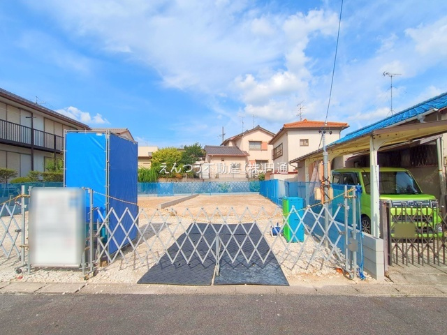 新居町の前面道路含む現地写真