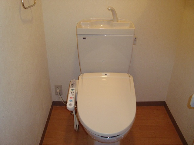 サニープレイスのトイレ|シャワー付トイレ