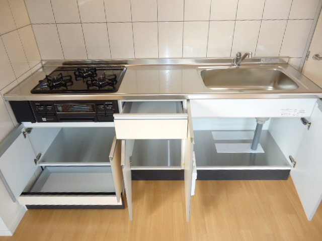 ルーラル高塚の収納|キッチン収納下段