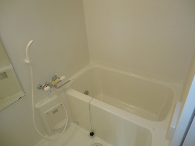 ルーラル高塚のその他|浴室乾燥機付きバス