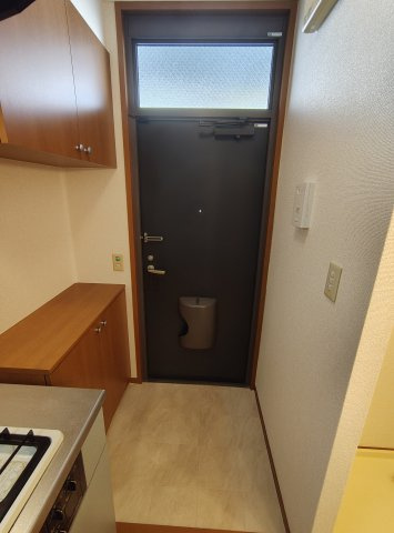 ディマンシュの玄関