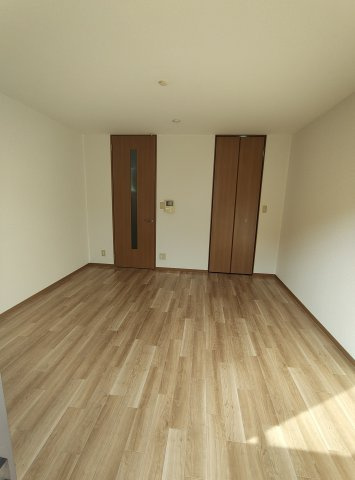 ディマンシュの居間・リビング