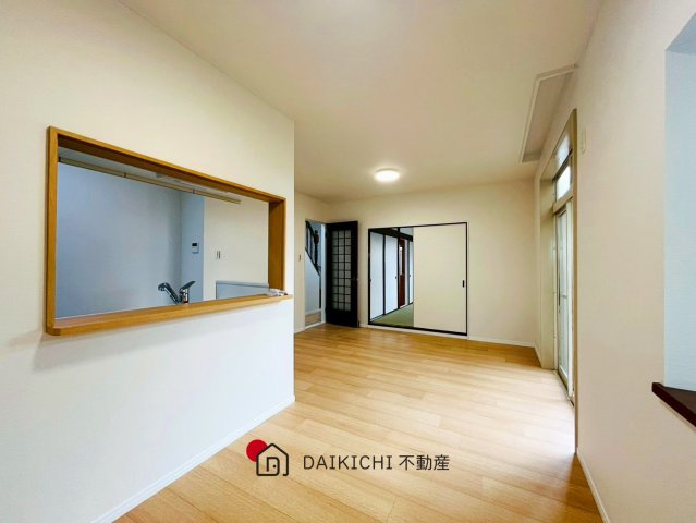 【居間・リビング】 | 加須市栄　中古戸建
