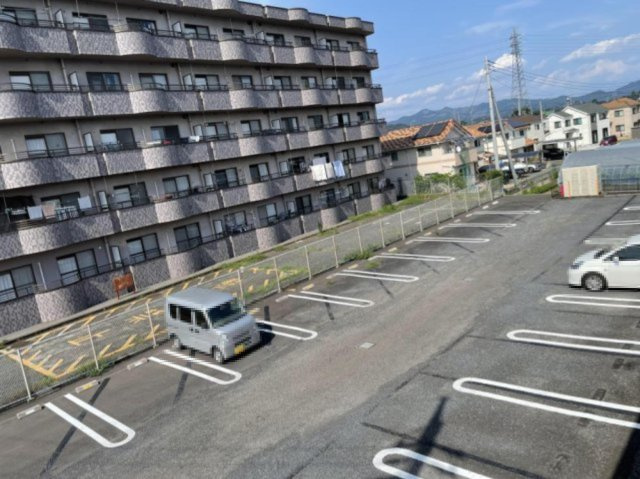 ガレージテラスの駐車場