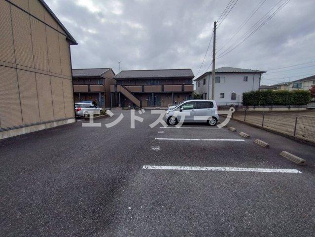 セレーノ　Ａ/Ｂ/Ｃ/Ｄの駐車場|高崎、前橋エリアのお部屋探しはエンドスケープまで！お客様の理想お聞かせ下さい♪