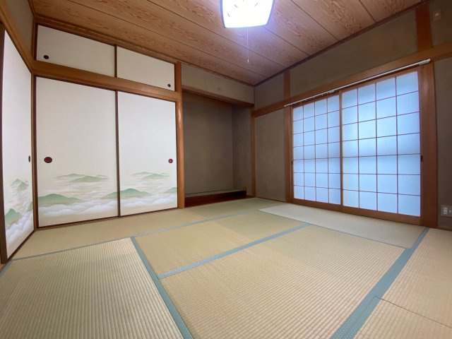 尼崎市富松町４丁目中古戸建の和室|床の間、押入れを除いて6.0帖確保