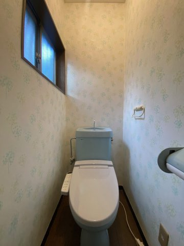 尼崎市富松町４丁目中古戸建のトイレ