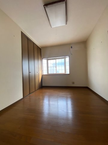 尼崎市富松町４丁目中古戸建の洋室|リフォームのご提案もご相談ください