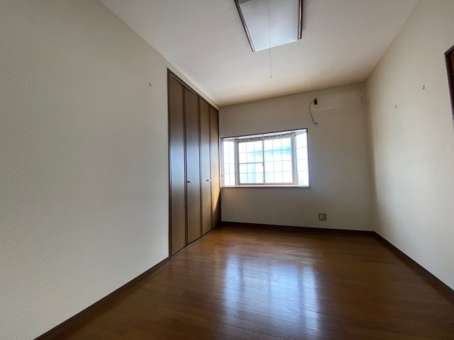 尼崎市富松町４丁目中古戸建の洋室