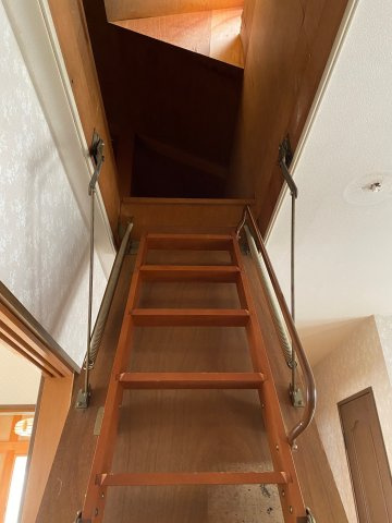 尼崎市富松町４丁目中古戸建の収納|屋根裏収納（季節のものを収納可能）