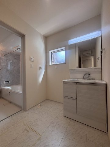 越谷市宮本町新築戸建ての洗面所