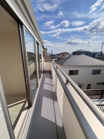 越谷市宮本町新築戸建てのバルコニー