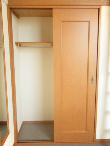 レオパレスグリーン青毛の内装