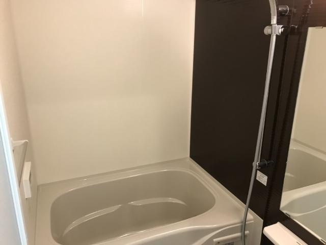 ＡＸＩＯの浴室|バス