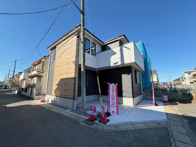 越谷市大沢新築戸建ての外観|リビング広々20帖超え♪2階には使い勝手のいいウォークインクローゼット♪