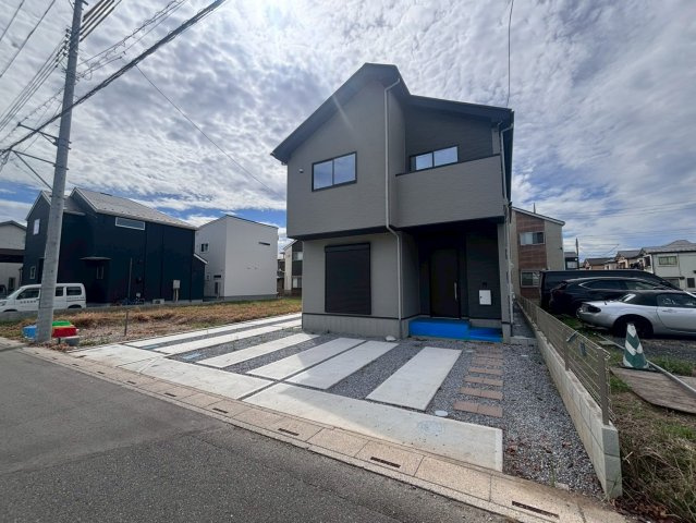 【2号棟】越谷市花田新築戸建ての外観|駐車場並列2台可能♪