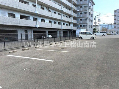 【駐車場】 | メゾン･エタニティ