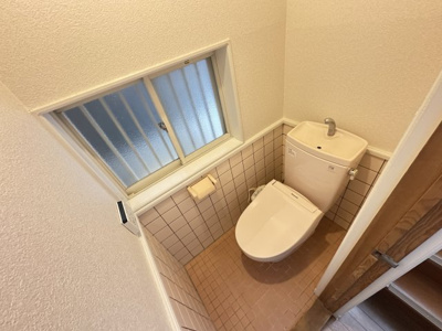 【トイレ】 | 和泉市寺田町1丁目戸建 | トイレ