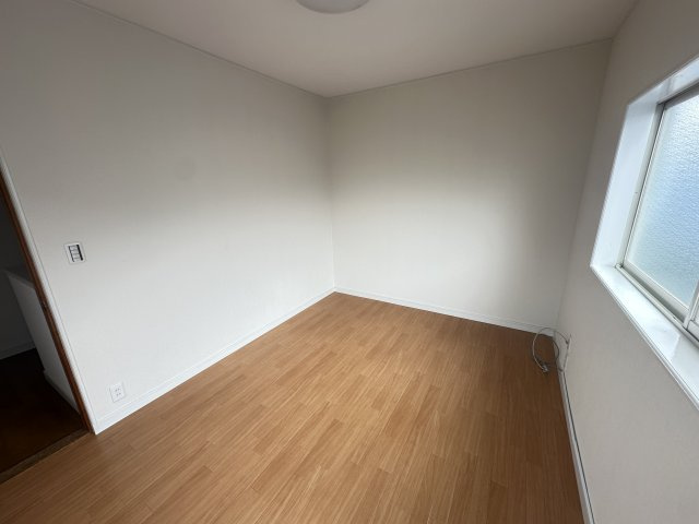 【洋室】 | 和泉市寺田町1丁目戸建 | 3階洋室6帖