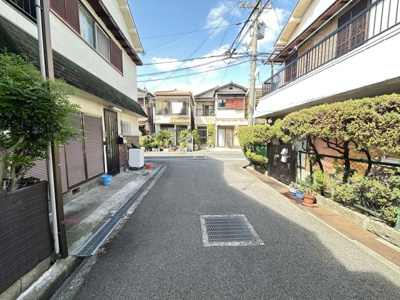 【前面道路含む現地写真】 | 和泉市寺田町1丁目戸建 | 前面道路