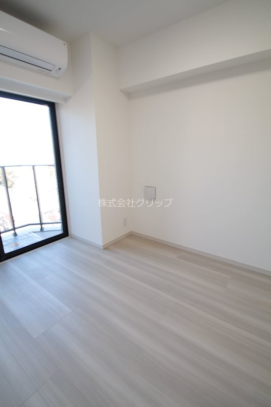 オルタナ横濱阪東橋の洋室