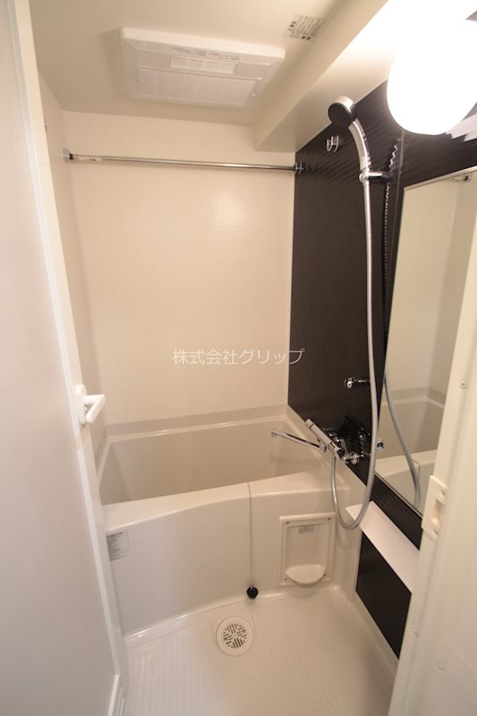 オルタナ横濱阪東橋の浴室